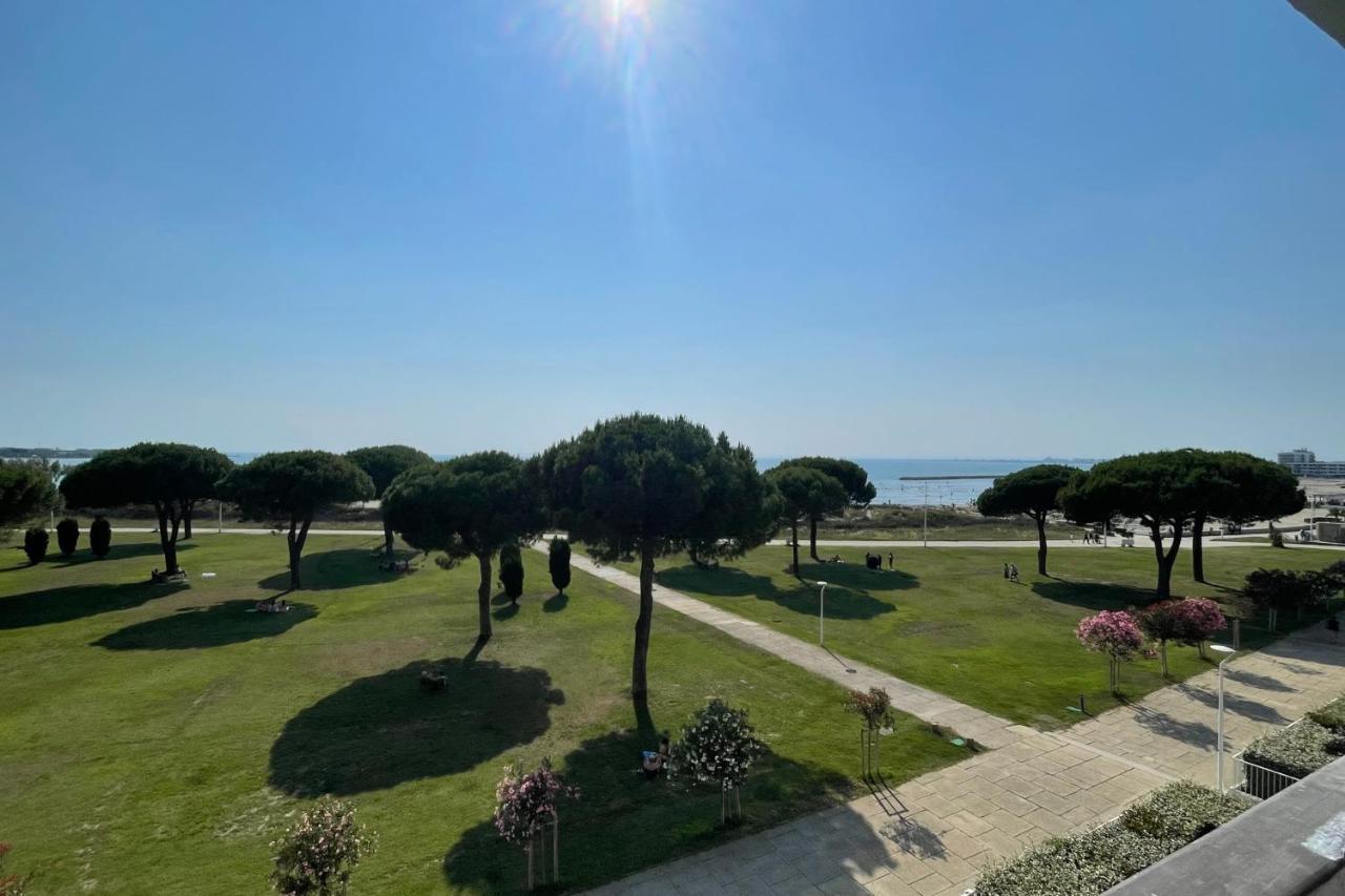 Le Mistral Appartement Standing Avec Vue Mer Exceptionnelle En 1Ere Ligne Le Grau-du-Roi Exteriör bild