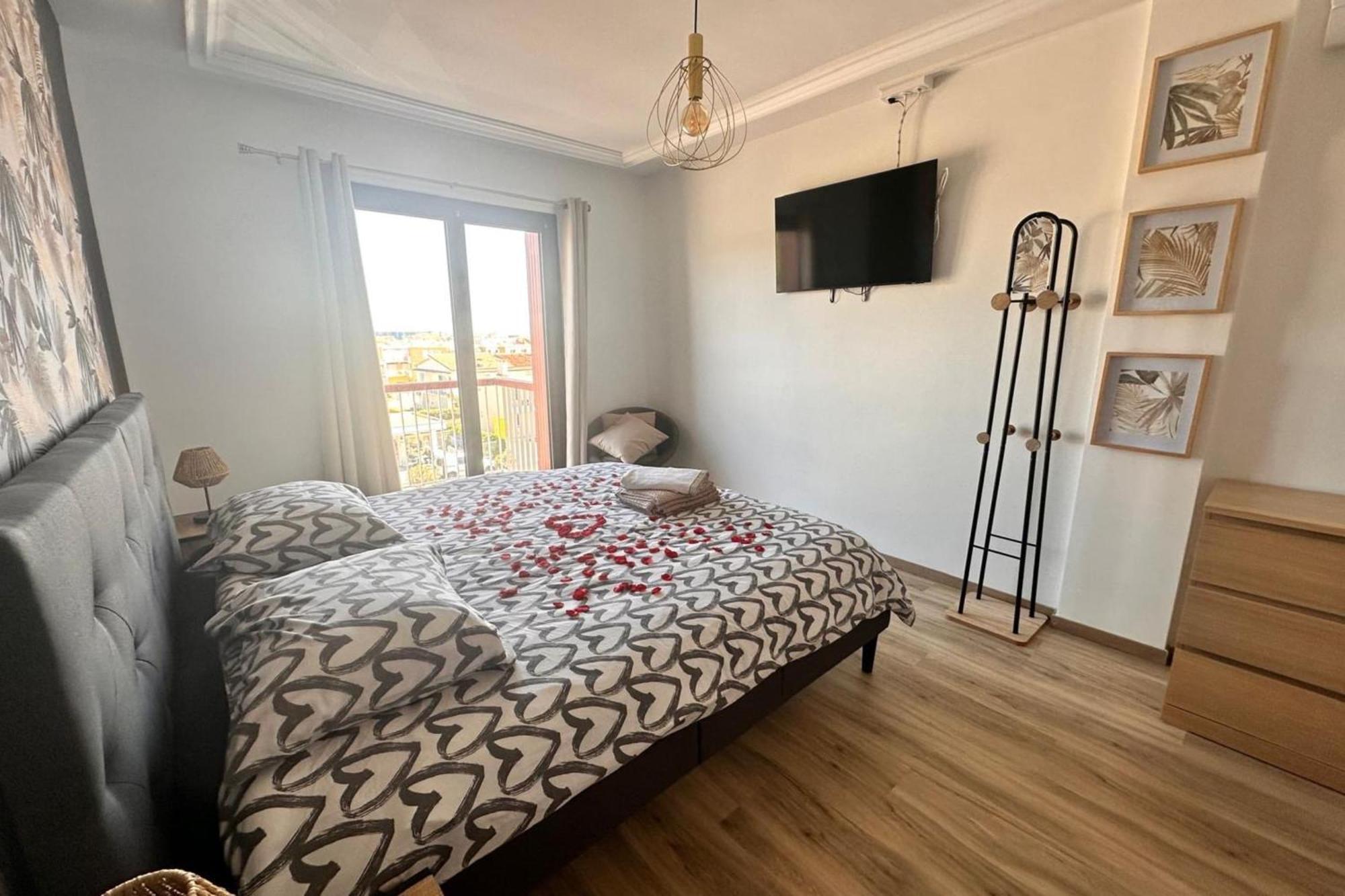 Le Mistral Appartement Standing Avec Vue Mer Exceptionnelle En 1Ere Ligne Le Grau-du-Roi Exteriör bild