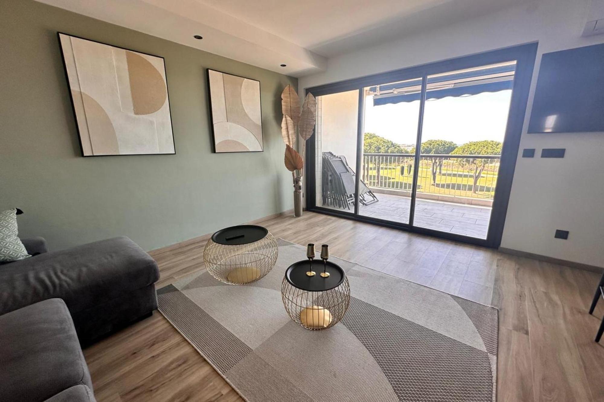 Le Mistral Appartement Standing Avec Vue Mer Exceptionnelle En 1Ere Ligne Le Grau-du-Roi Exteriör bild